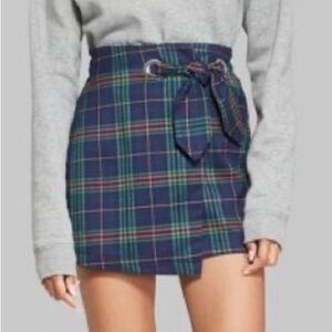 Wild Fable Mini Skirt size L Navy Plaid Wrap - Grommets Tie Front Elastic back